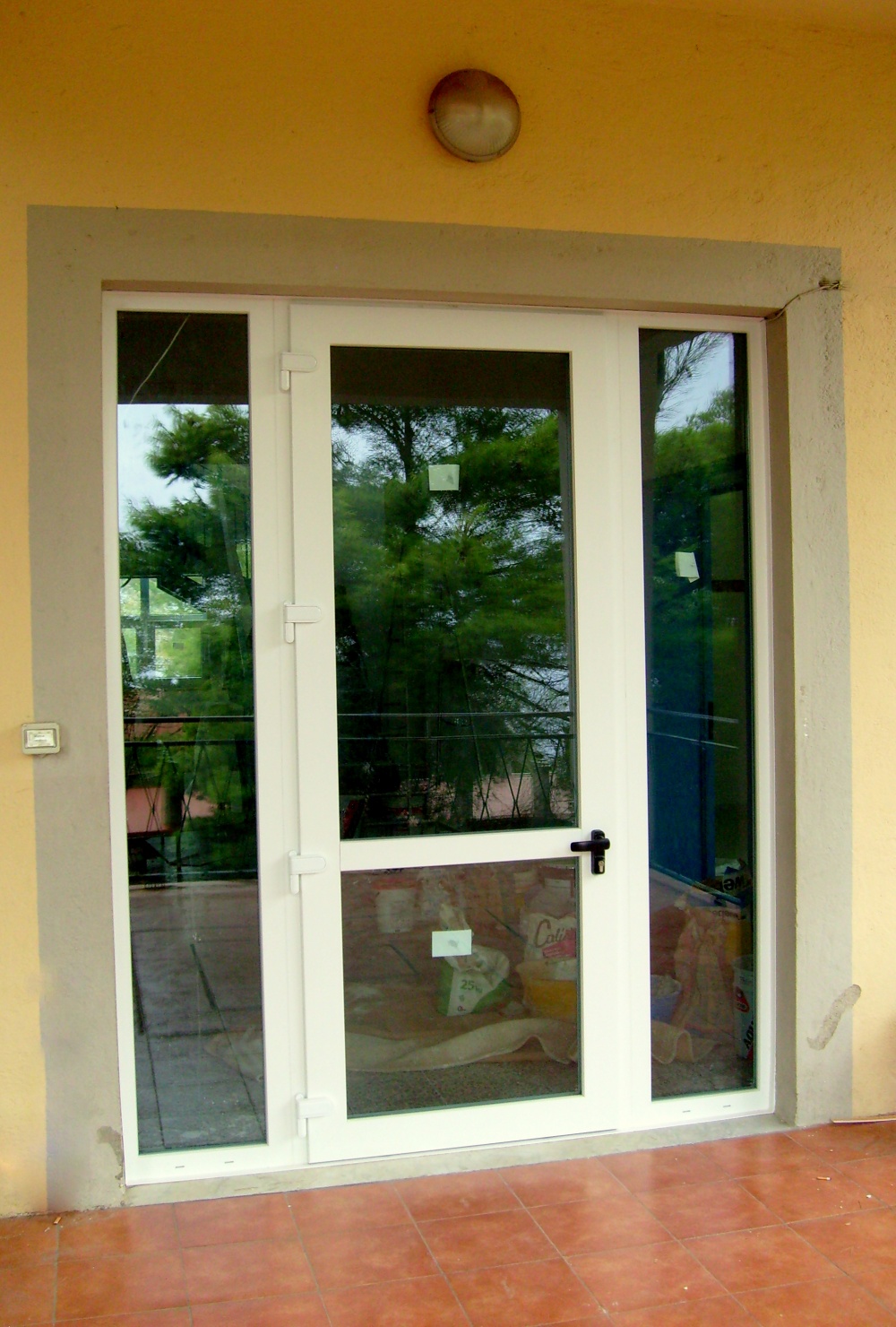 portoncino in pvc con serratura emmegi livorno